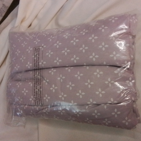 Madison Parks Essentials Lavender and white king sheet set - Picture 4 of 6
